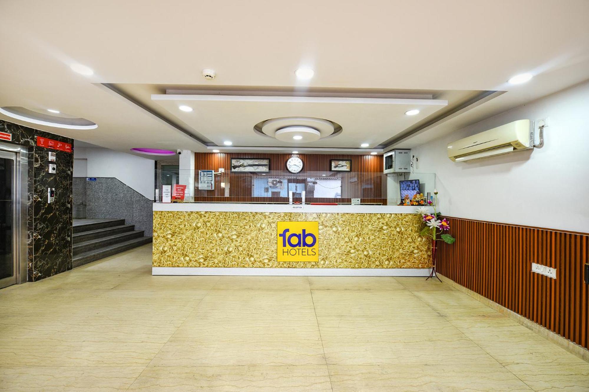 Fabhotel Belwood Near Igi Airport New Delhi Eksteriør billede